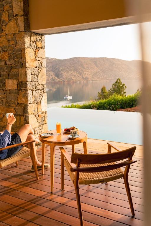Facilities, Phaea Blue - Small Luxury Hotels of the World in Chavania