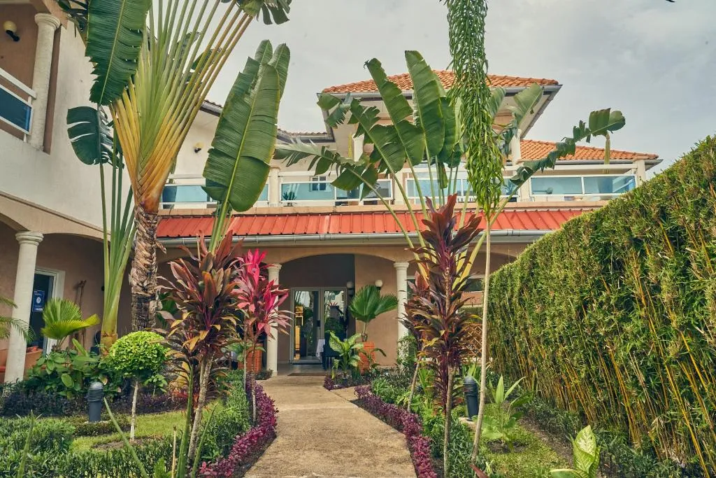 Guest Wharf - Centre Ville, hotel in Pointe-Noire