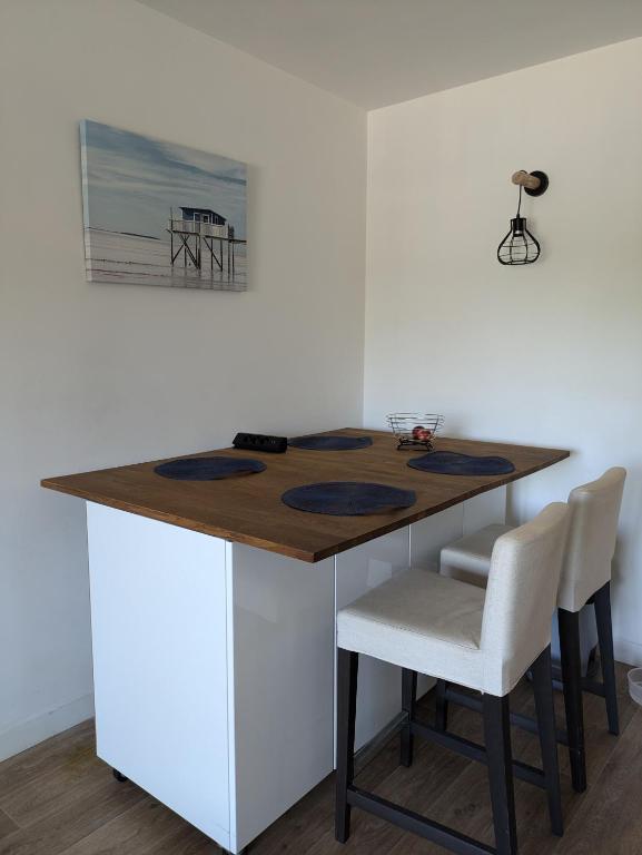 Adorable studio 3 p climatisé - HYERES Port plages - 5
