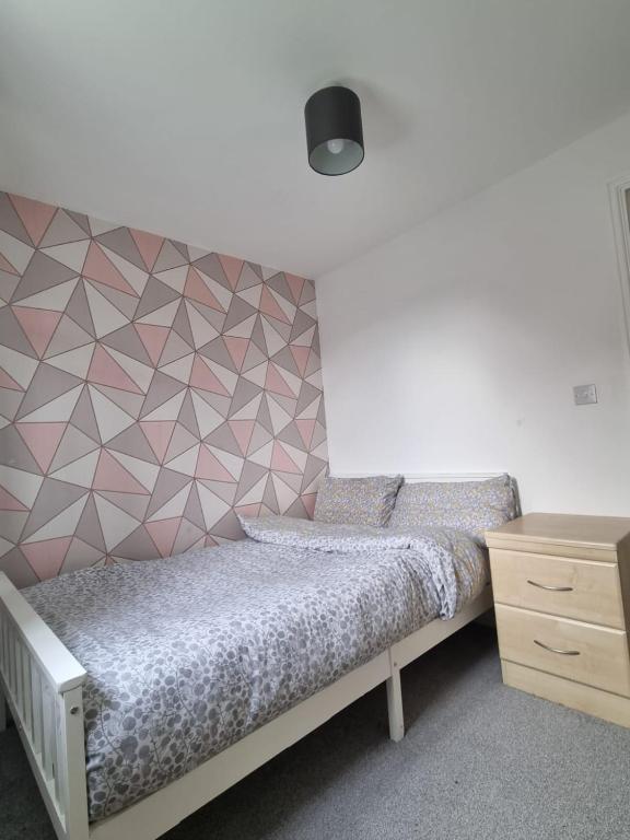 Room to let in a House, Seacroft