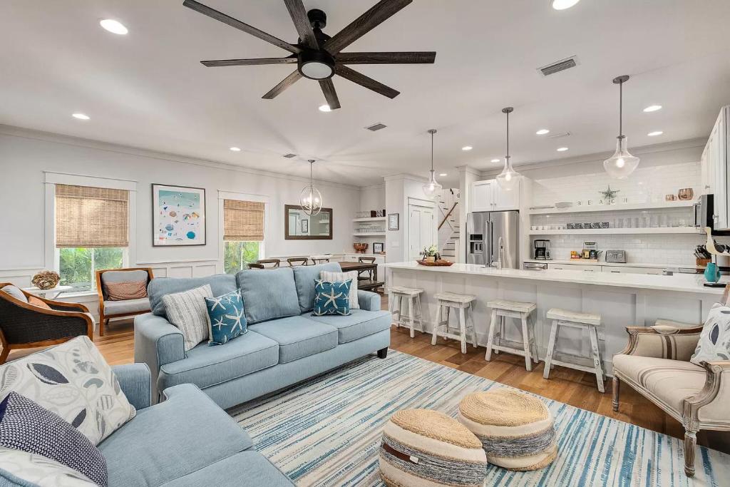 Naut 4 Sail by Oversee 30A, Seacrest