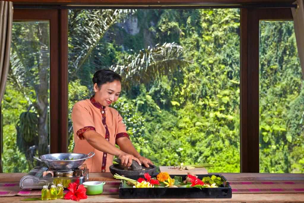 フロント・ロビー