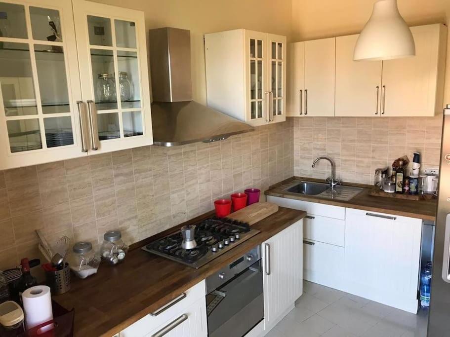 Elegant apartment in Pietrasanta - 2