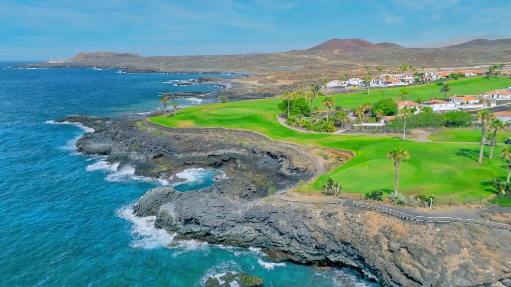 Amarilla Golf Penthouse by VV Canary Ocean Homes - 4