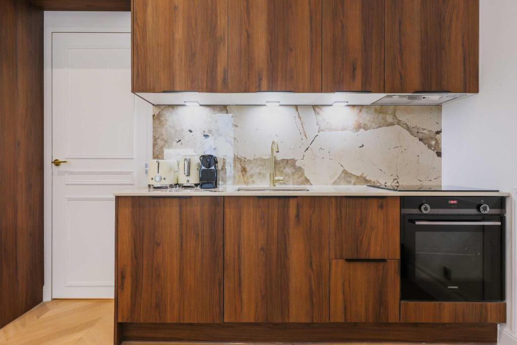 Charming flat - 2BR- 6P - Arc de Triomphe - 3