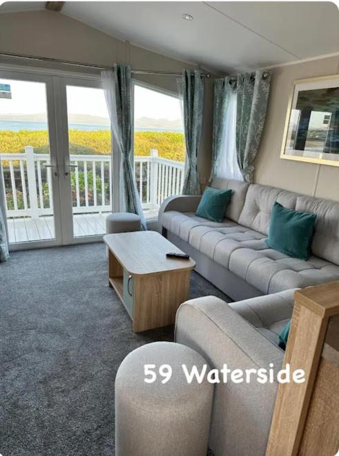 Waterside 59, Chwilog