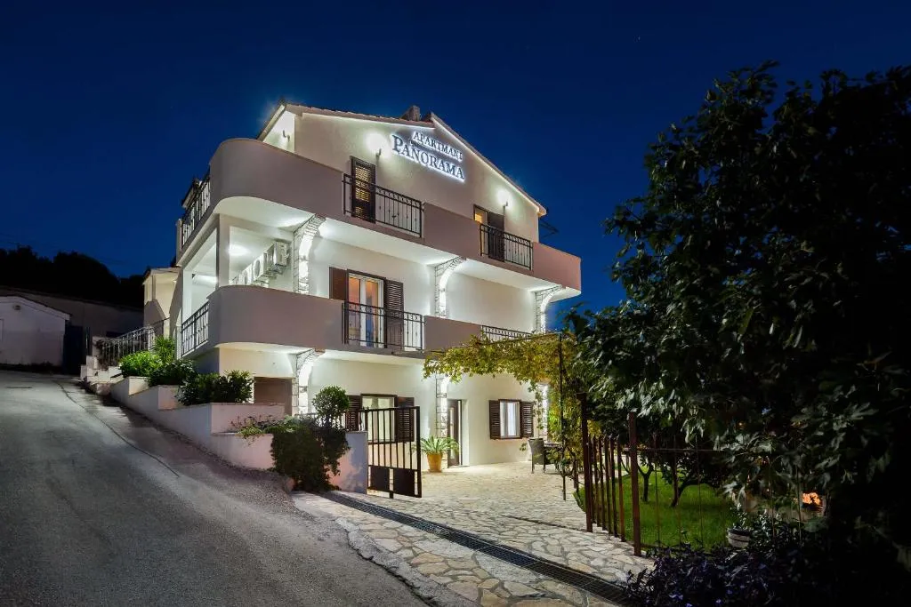 Apartments Panorama, hotel in Trogir