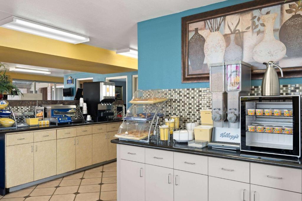 Days Inn by Wyndham Conway, Conway