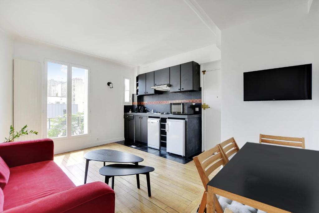 Pick A Flat's Apartment in Ternes - Arc de Triomphe - 2
