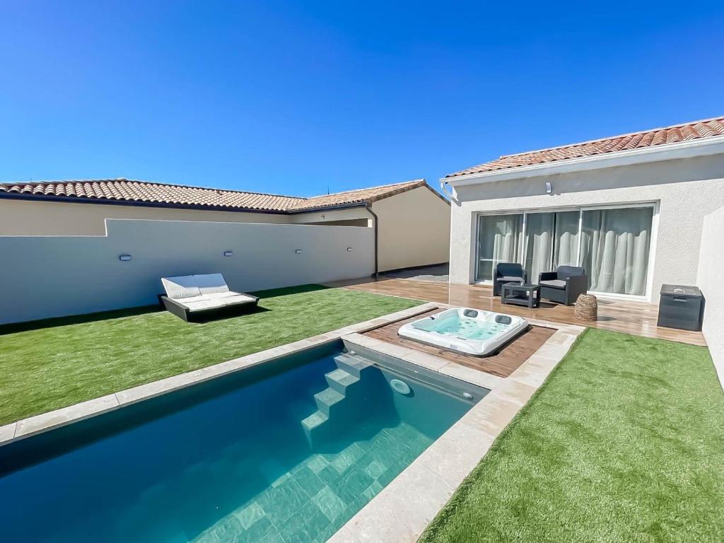 Suite avec jacuzzi et piscine, Rosières