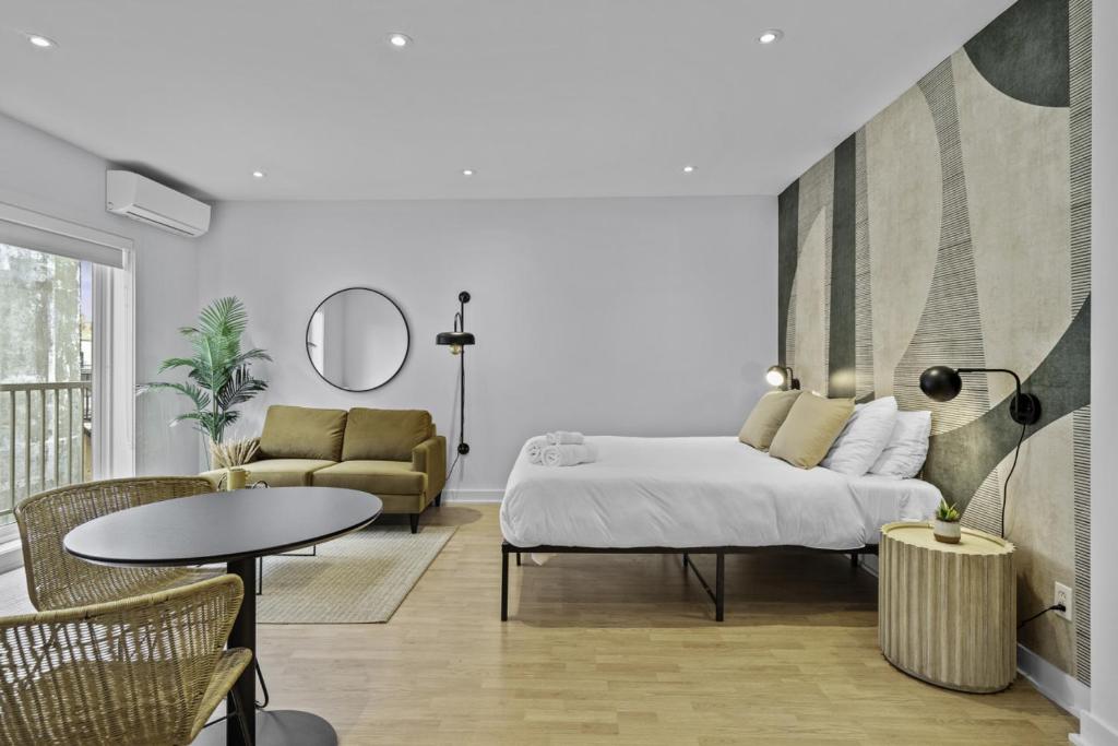 Trendy Open-Space Studio by Jean Talon Market, Montreal