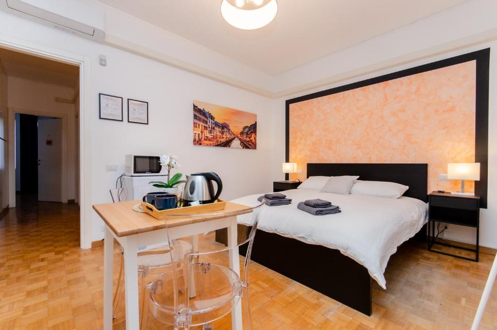 Orange Room - 4