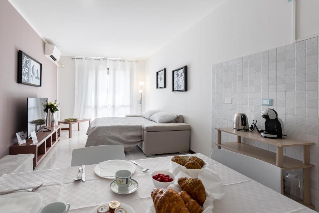 Edoard Apartment relax for families with pool - 2