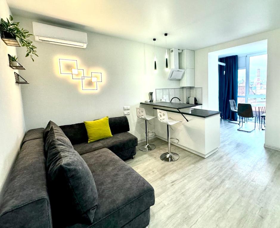 G&W на Коцюбинського, Vinnycja