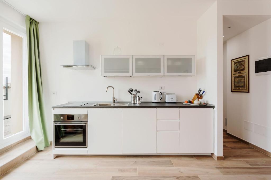 Amazing flat with big terrace and private car park - 4