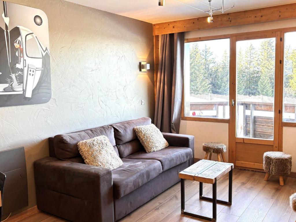 Charmant 3 pièces rénové avec balcon et vue montagne - 1