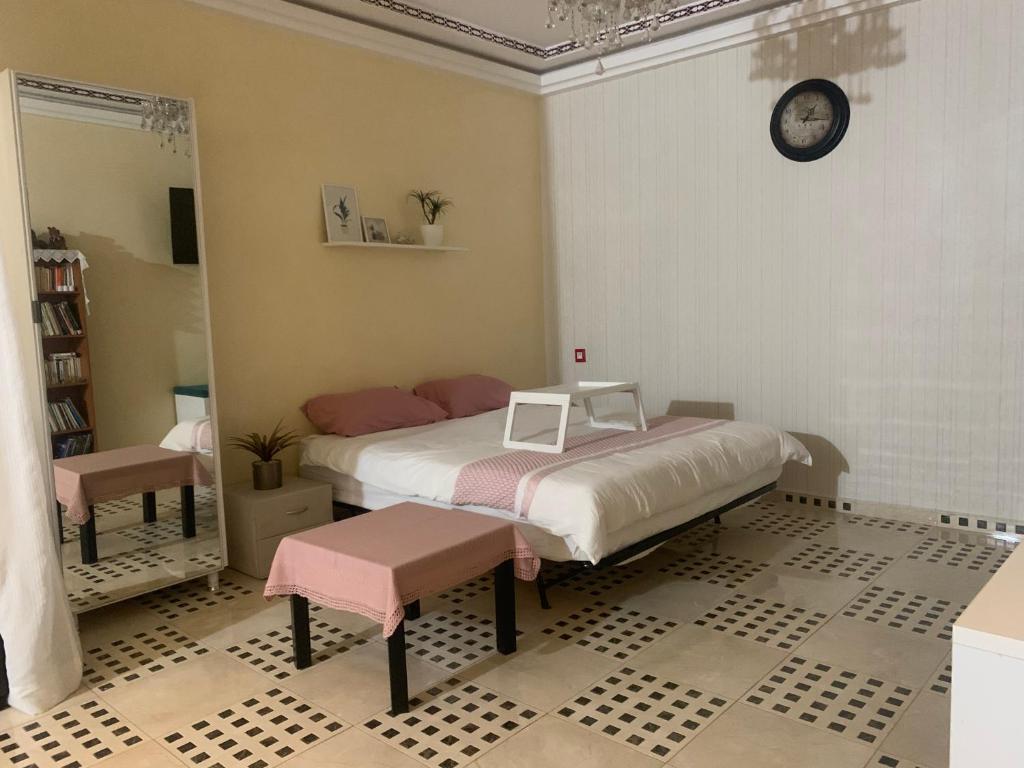 The Red Flat, Marakéš