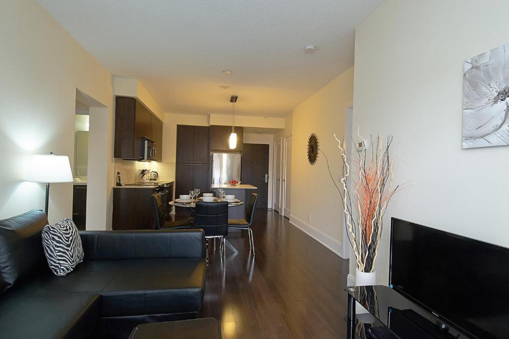 Best Price On Whitehall Suites Yonge Eglinton In Toronto Images
