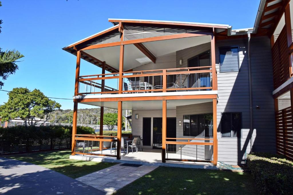 Seven On Myrtle at Hat Head - Bring your own linen., Hat Head