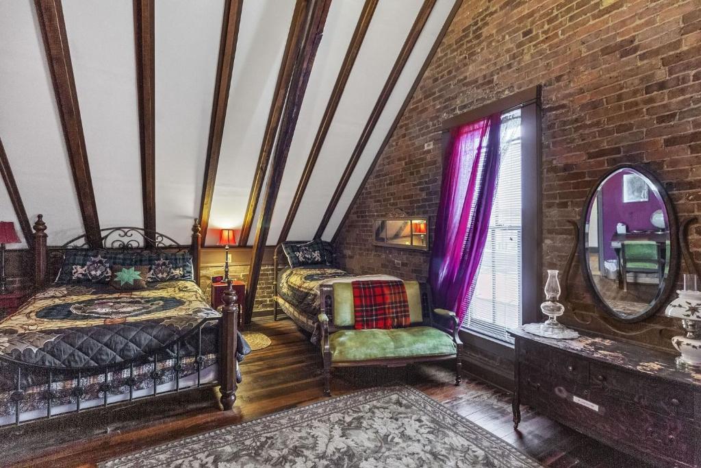 DuPriest Room at Main Street Bed & Breakfast, Glasgow