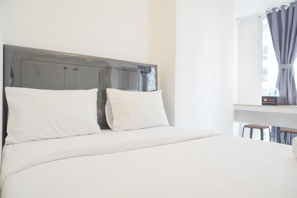 Fully Furnished Studio at Tokyo Riverside PIK 2 Apartment By Travelio, Rawalembang