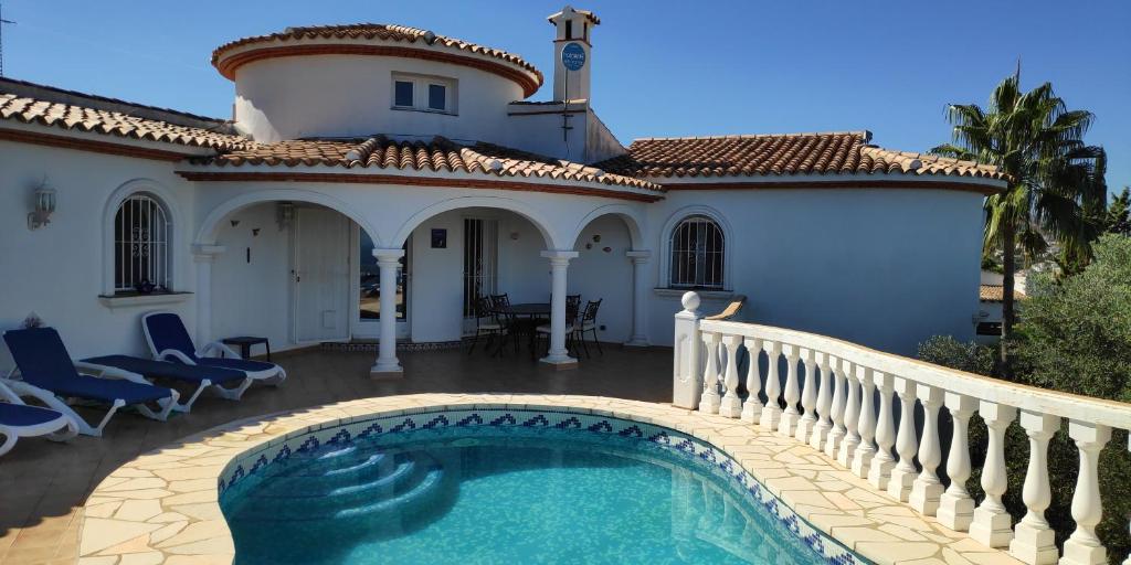 Ma-Nita, Ráfol de Almunia