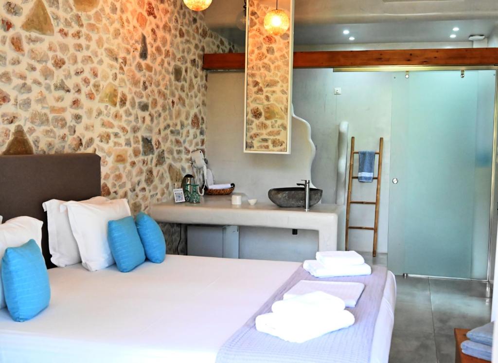Agorastos Luxury Living — Hotel rooms in Nea Pori, Central Macedonia