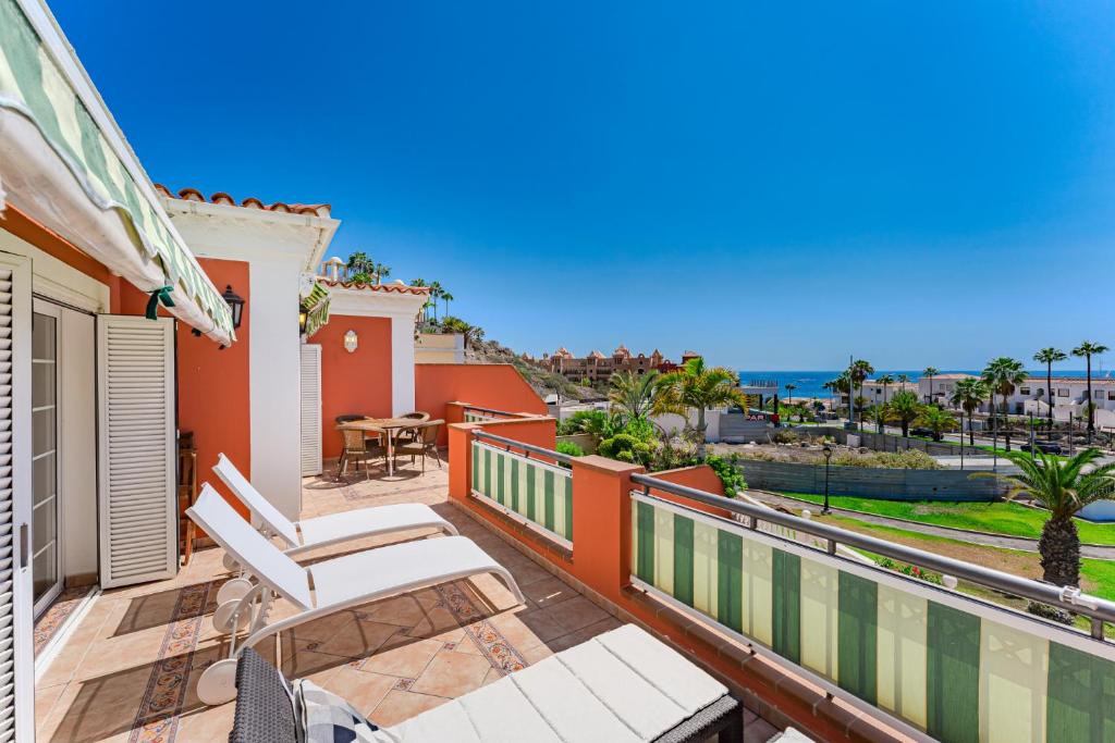 Brilliant Veril del Duque with Heated Pool - 3