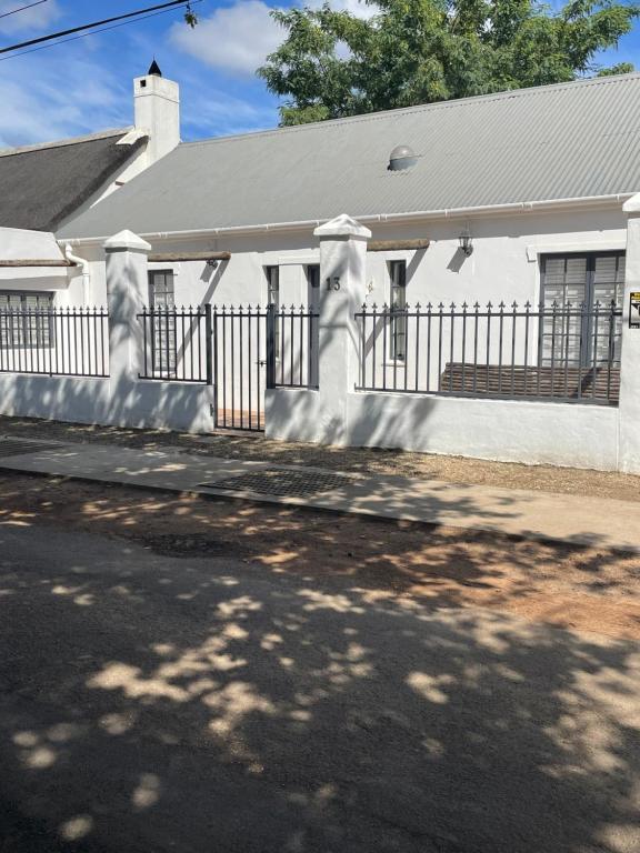 13 On Vigne, Greyton