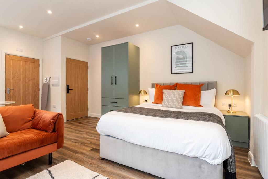 Serenity - Deluxe Studio Apartment 3, Leicester