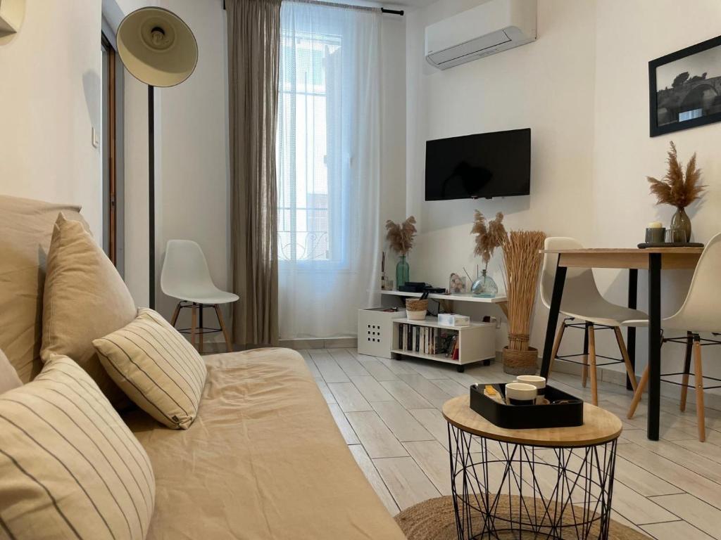 Joli appartement hypercentre T2, classé meublé de tourisme 3 avec parking gratuit - 5