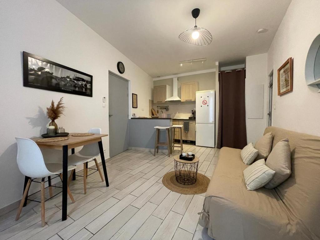 Joli appartement hypercentre T2, classé meublé de tourisme 3 avec parking gratuit - 4