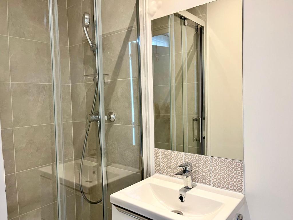 Petit appartement agréable au cœur du 11e arrondissement - 2