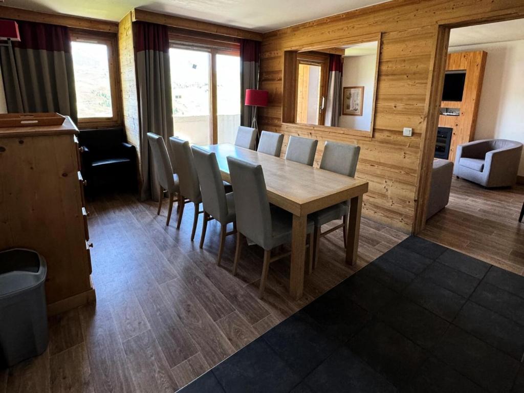 Résidence Le Centaure - Grand appartement pour 10 personnes · Résidence avec accès direct aux pistes MAE-0541 - 4