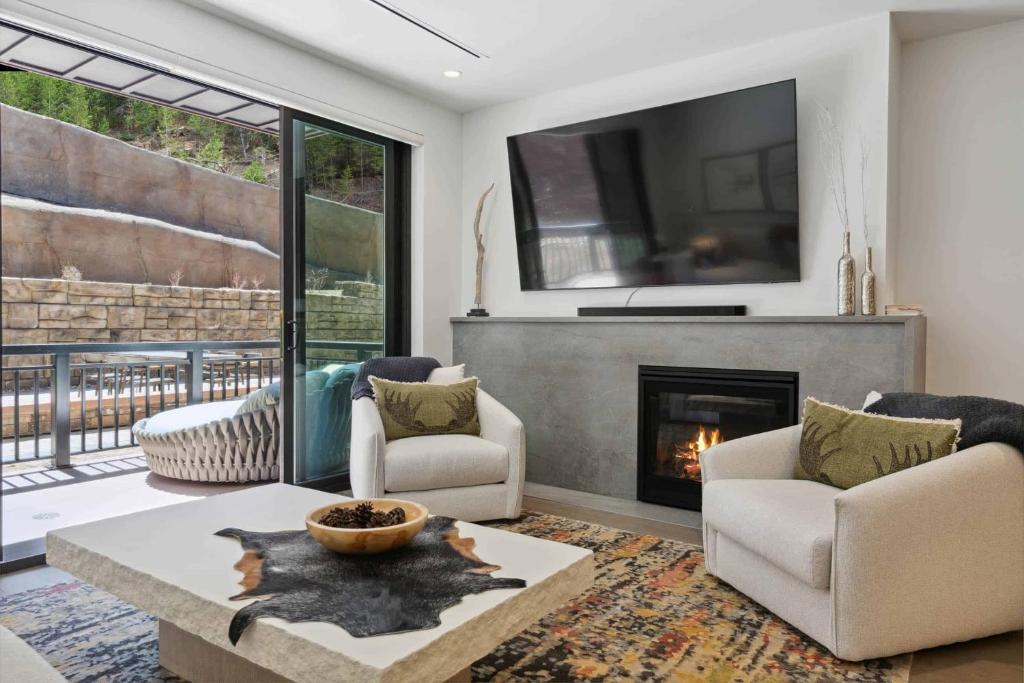 Frontgate 209 by East West Hospitality, Beaver Creek