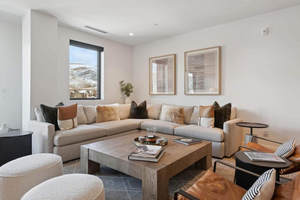 Frontgate 302 by East West Hospitality, Beaver Creek