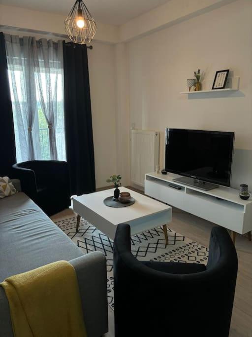 CharmingDuplex with SunnyBalcony, Skopje
