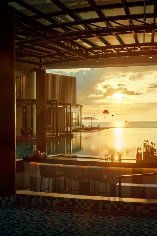 PARKROYAL Langkawi Resort — Restaurant & bars in Pantai Teng, Kedah