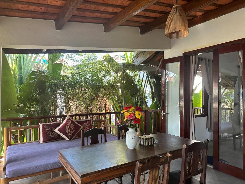 Small Family Homestay