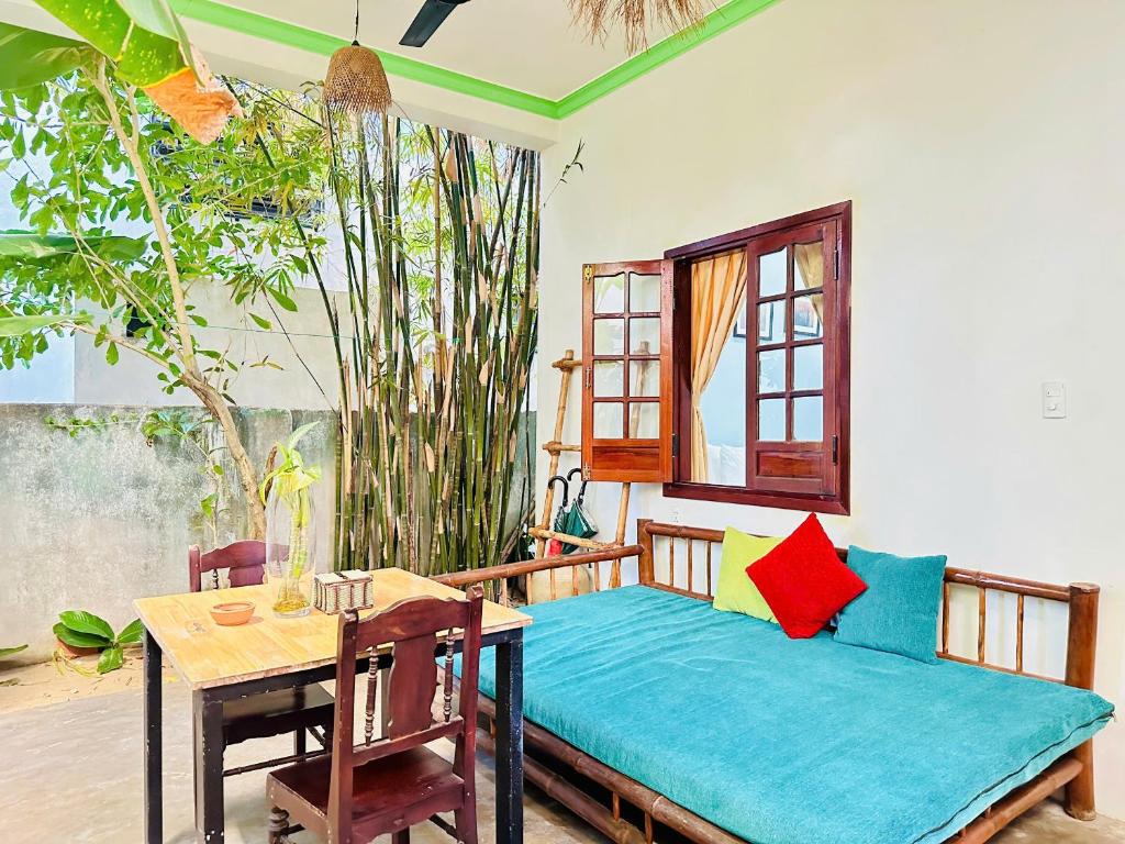 Small Family Homestay