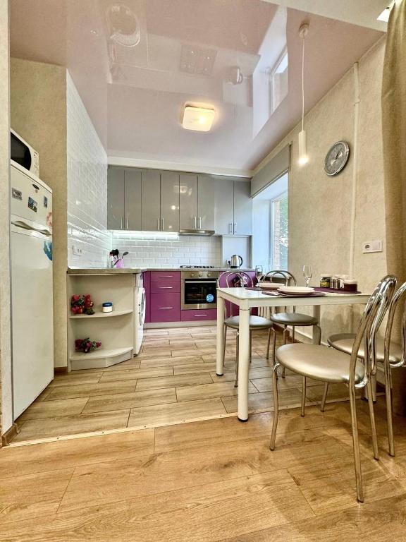 ApartPoltava Витончені апартаменти біля Лялькового театру, Звітна документація для відрядження, БАНКІВСЬКИЙ ЧЕК, Poltava