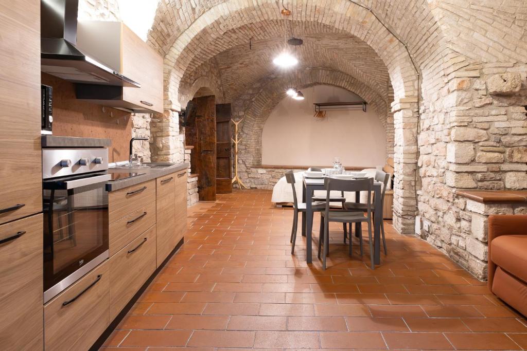 Domus Sant'Agnese, a 50 mt da Carlo Acutis - 2