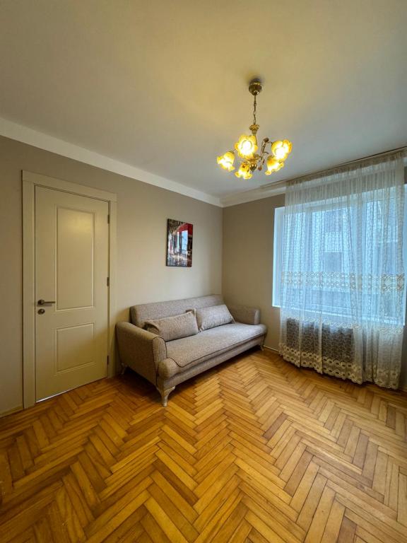 2 room appartment 5 minutes from the sea, Kobuleti