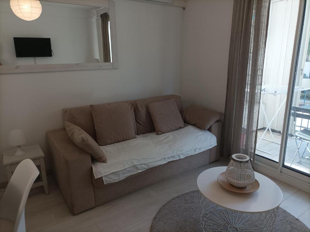Agréable Appartement Proche Plage - Linge de lit et Toilettes en option - 3