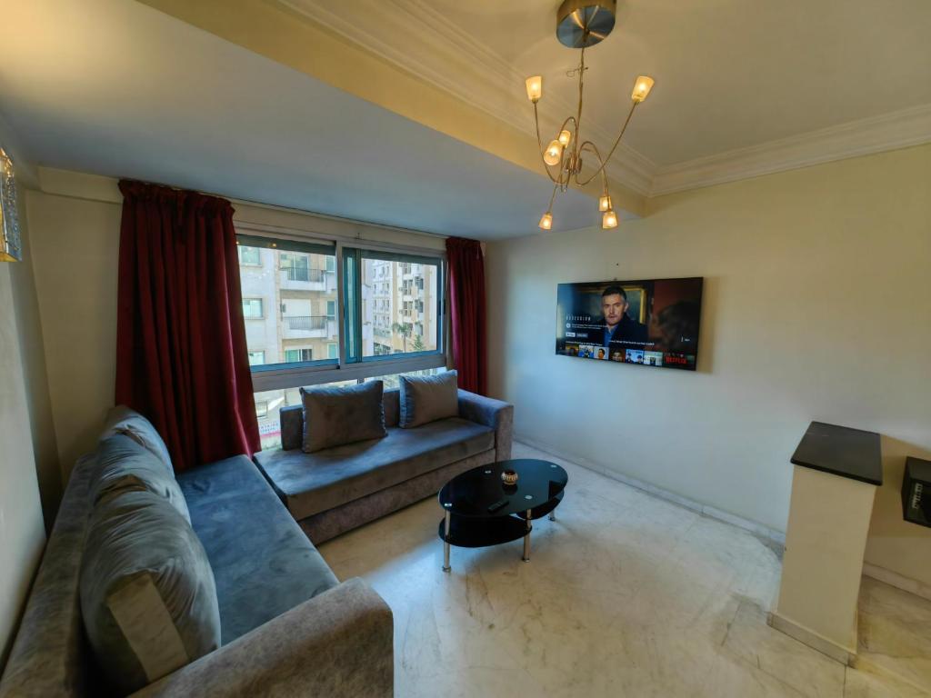 Shared lounge/TV area