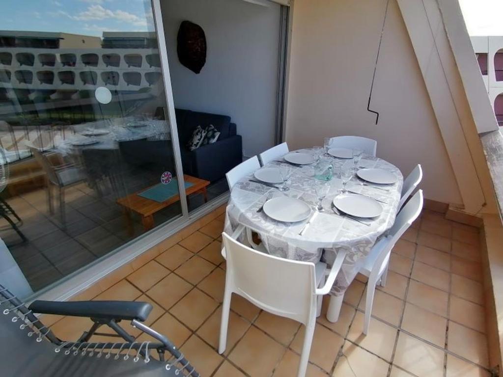 Appartement refait 2 pièces avec piscine et parking - FR-1-731-106 - 4