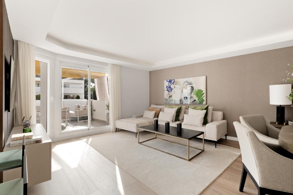 MARBELLA LUXURY APARTAMENT El Dorado Puerto Banús, Nueva Andalucia, 4 bedrooms - 1