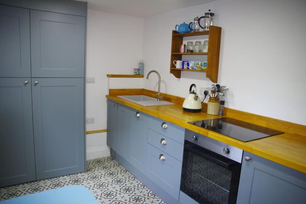 Stylish Garden Apartment 'Little Monty', Exmouth photo 3