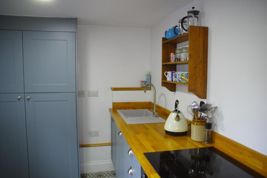 Stylish Garden Apartment 'Little Monty', Exmouth photo 8