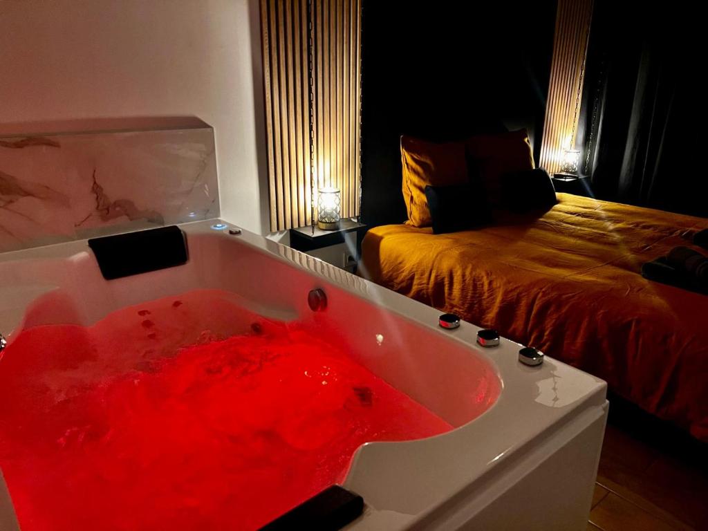Boudoir Margot - Luxury room balnéo - 2